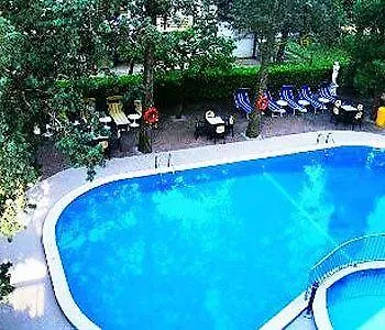 Hotel New Tiffany's Park