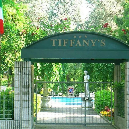 New Tiffany's Park Hotel 3*