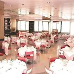New Tiffany's Park מלון
