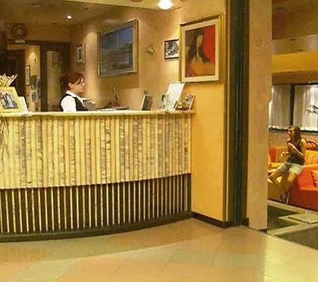 ホテル New Tiffany's Park