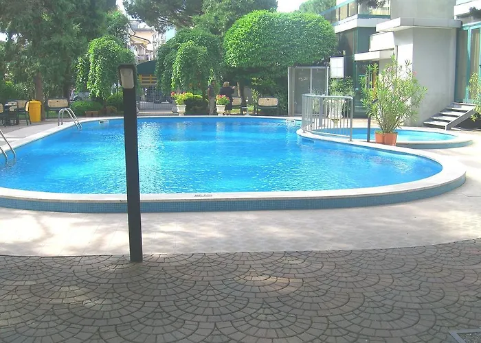 New Tiffany's Park Hotel