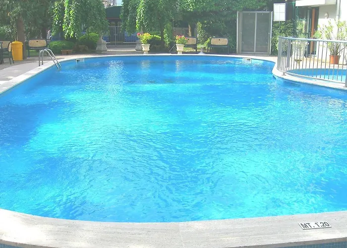 New Tiffany's Park Hotel 3*