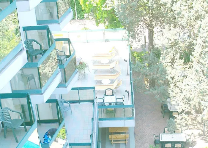 New Tiffany's Park Hotel 3*