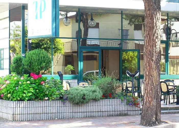 New Tiffany's Park 3*