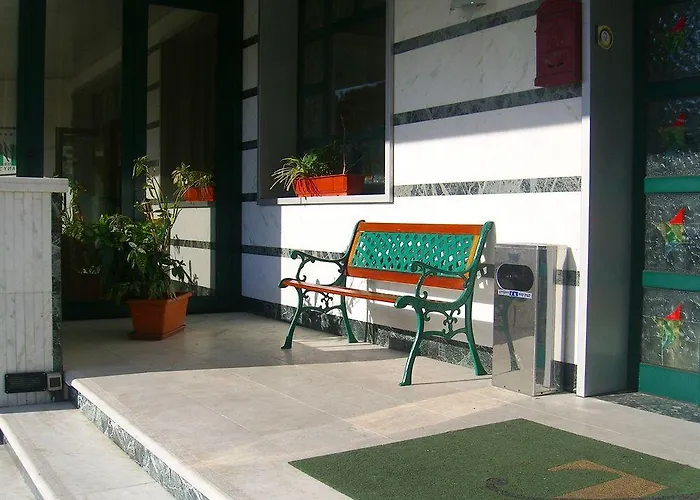 New Tiffany's Park Hotel