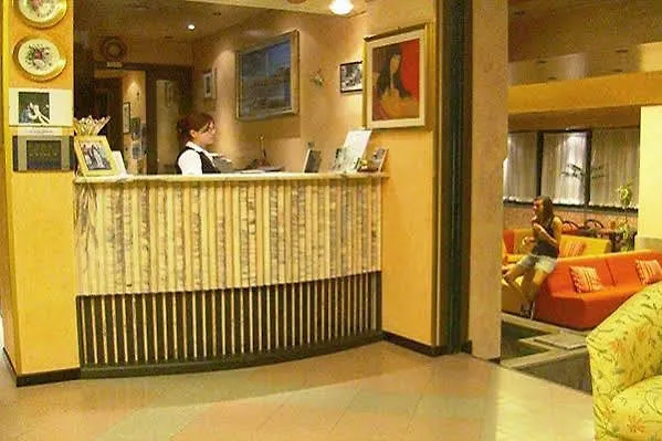 Hotel New Tiffany's Park