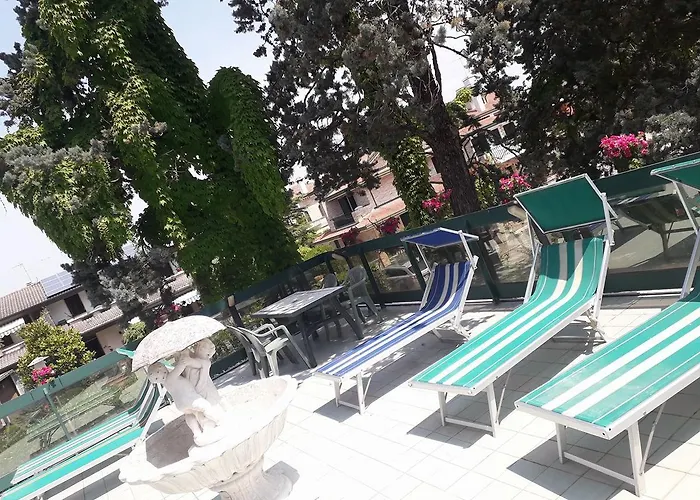 New Tiffany's Park Hotel 3*