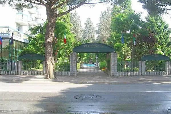 New Tiffany's Park Hotel