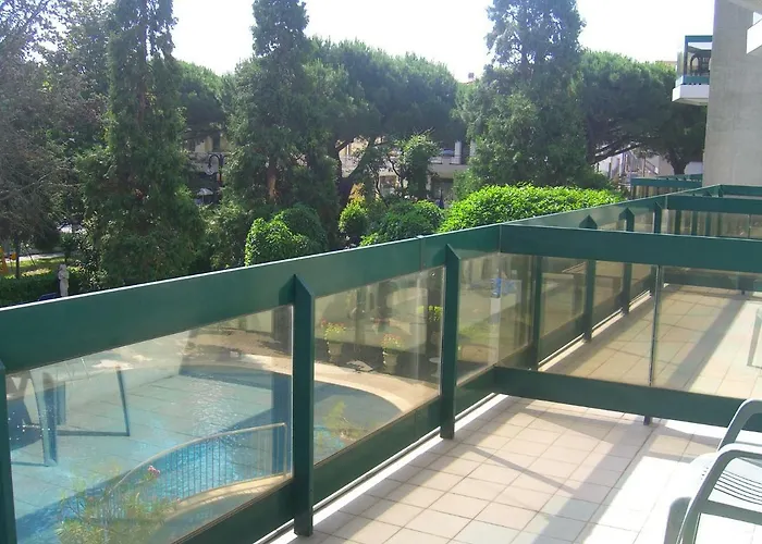 New Tiffany's Park Hotel